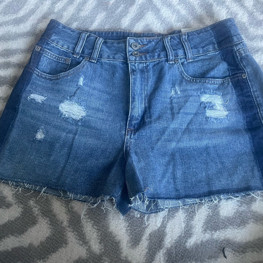 Maurices Blue Jean‎ Shorts Distressed Cut-Off